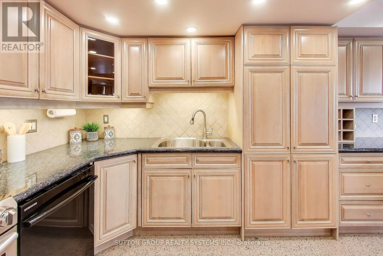 3307 - 45 Kingsbridge Garden Circle N, Mississauga, Ontario  L5R 3K4 - Photo 10 - W12665262