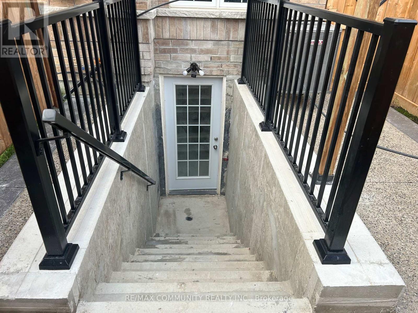 Basement - 70 Rosewell Crescent, Halton Hills, Ontario  L7G 0N4 - Photo 9 - W12665290