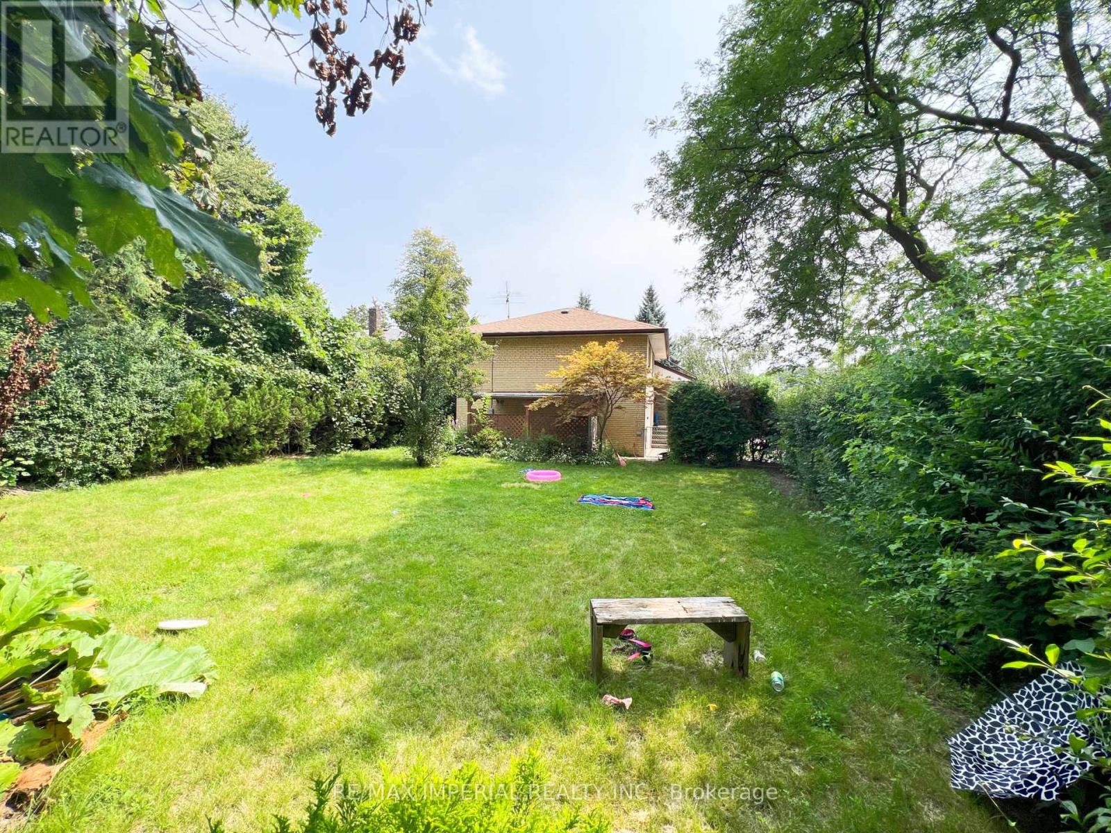 93 Bonnyview Drive, Toronto, Ontario  M8Y 3G8 - Photo 16 - W12665296