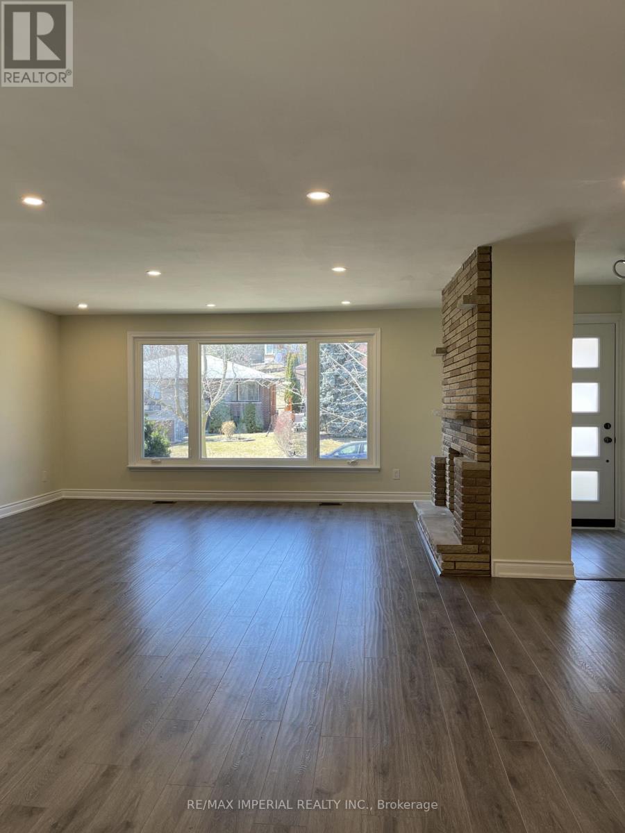 93 Bonnyview Drive, Toronto, Ontario  M8Y 3G8 - Photo 6 - W12665296