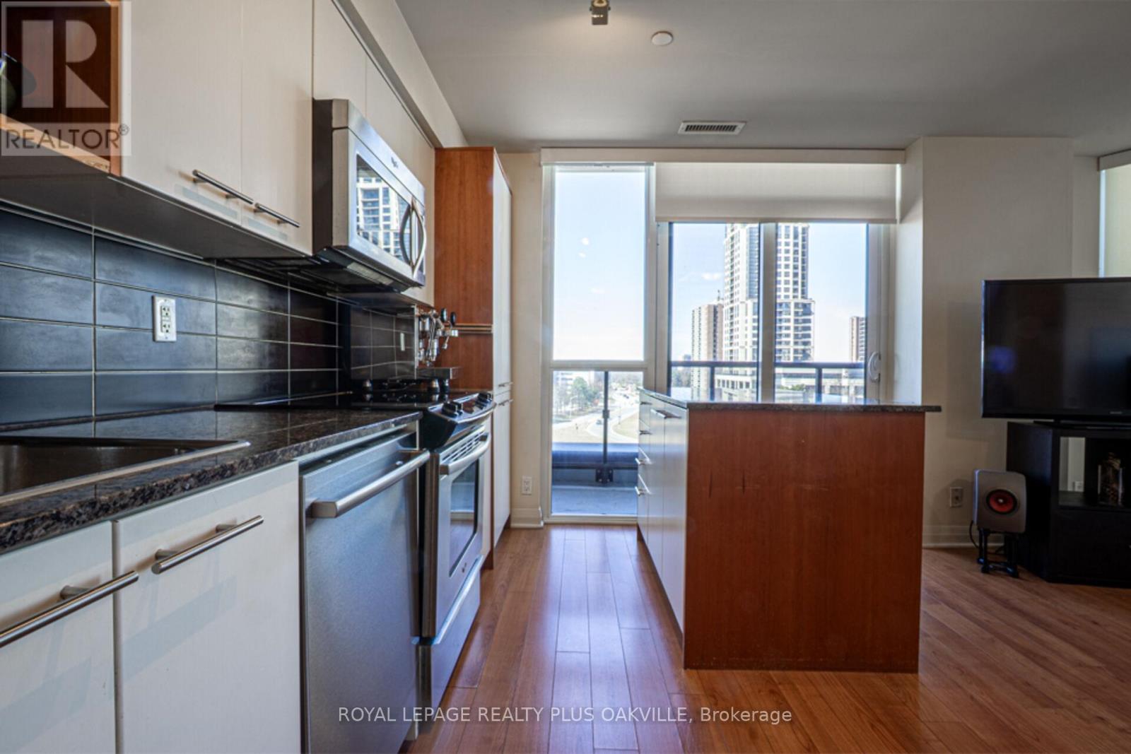 510 - 5 Valhalla Inn Road, Toronto, Ontario  M9B 0B1 - Photo 13 - W12665334