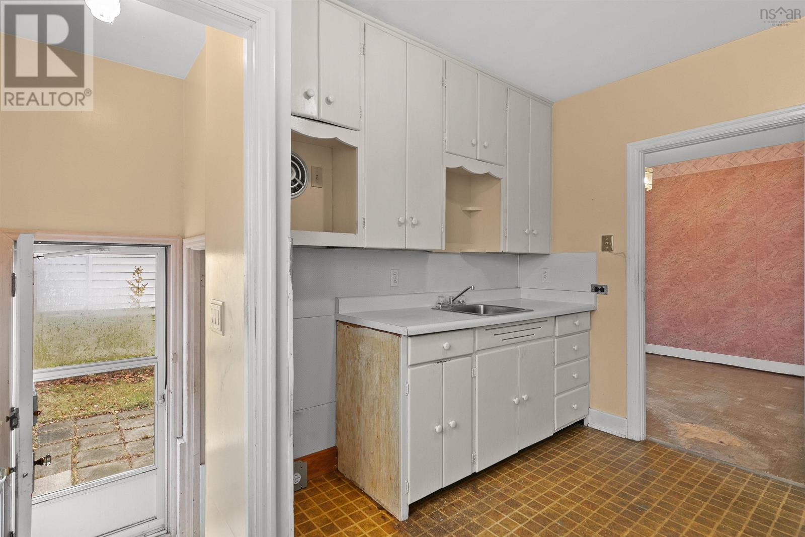 48 Woodland Avenue, Dartmouth, Nova Scotia  B3A 3J8 - Photo 13 - 202528057