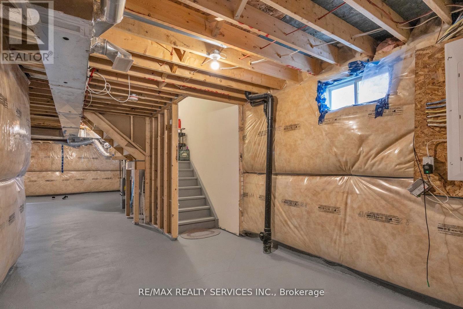 163 Munro Circle, Brantford, Ontario  N3T 0R3 - Photo 37 - X12665222