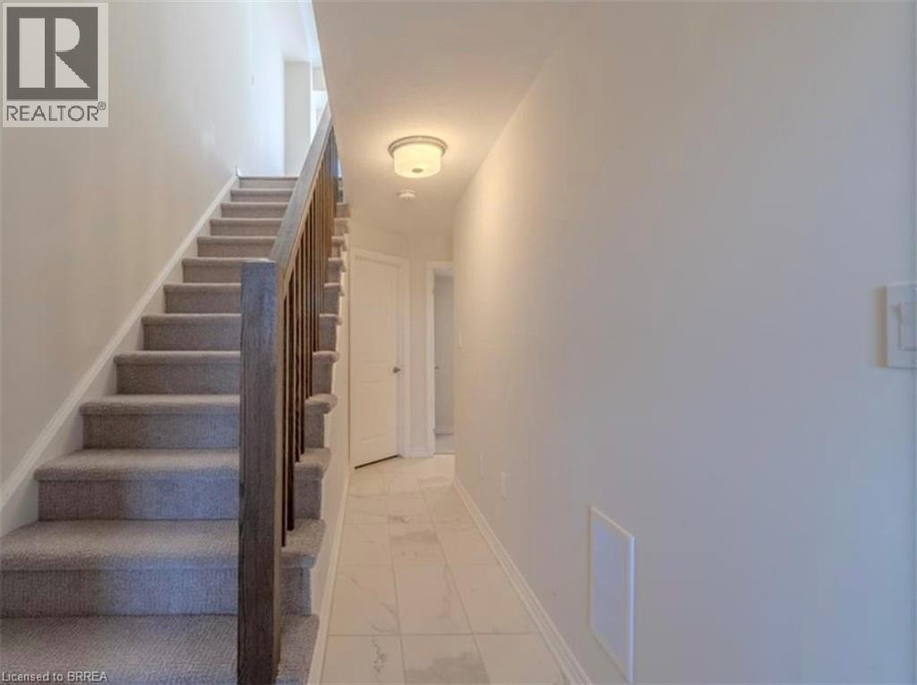 620 Colborne Street W Unit# 81, Brantford, Ontario  N3T 5L5 - Photo 2 - 40796229