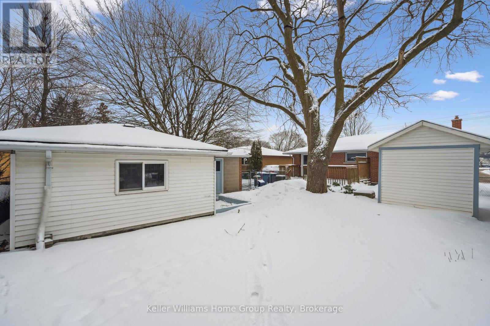 54 Ottawa Crescent, Guelph (St. George's), Ontario  N1E 2A6 - Photo 30 - X12530556