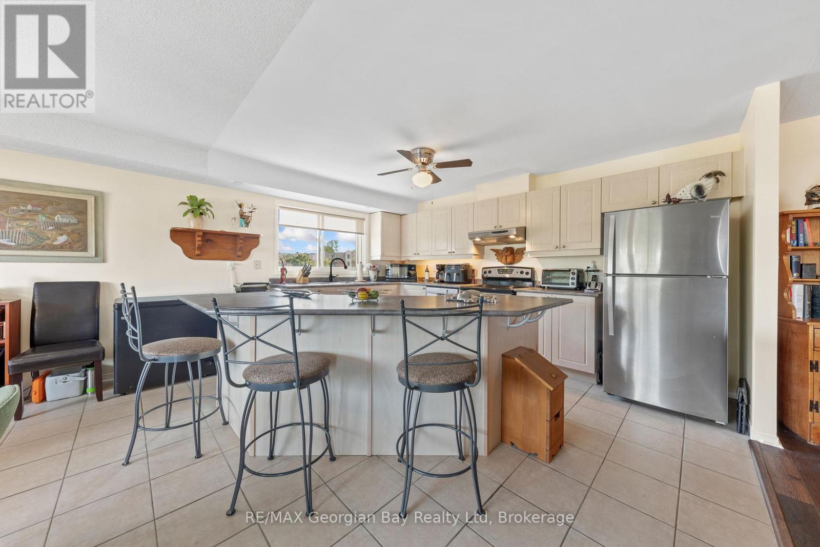 307 - 4 Beck Boulevard, Penetanguishene, Ontario L9M 2H3 - Photo 18 - S12665470