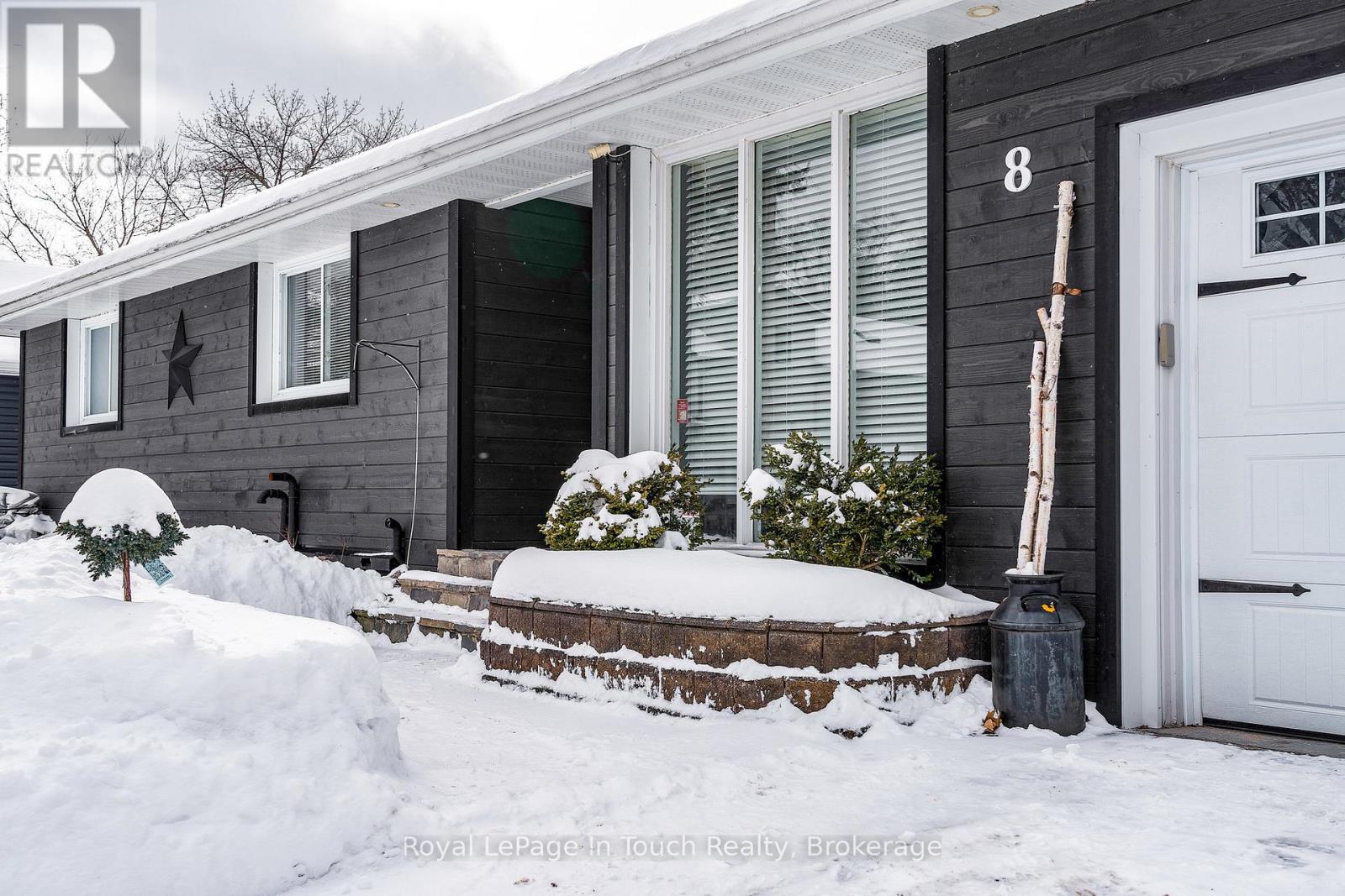 8 Tiny Beaches Road S, Tiny, Ontario  L0L 2J0 - Photo 2 - S12665604