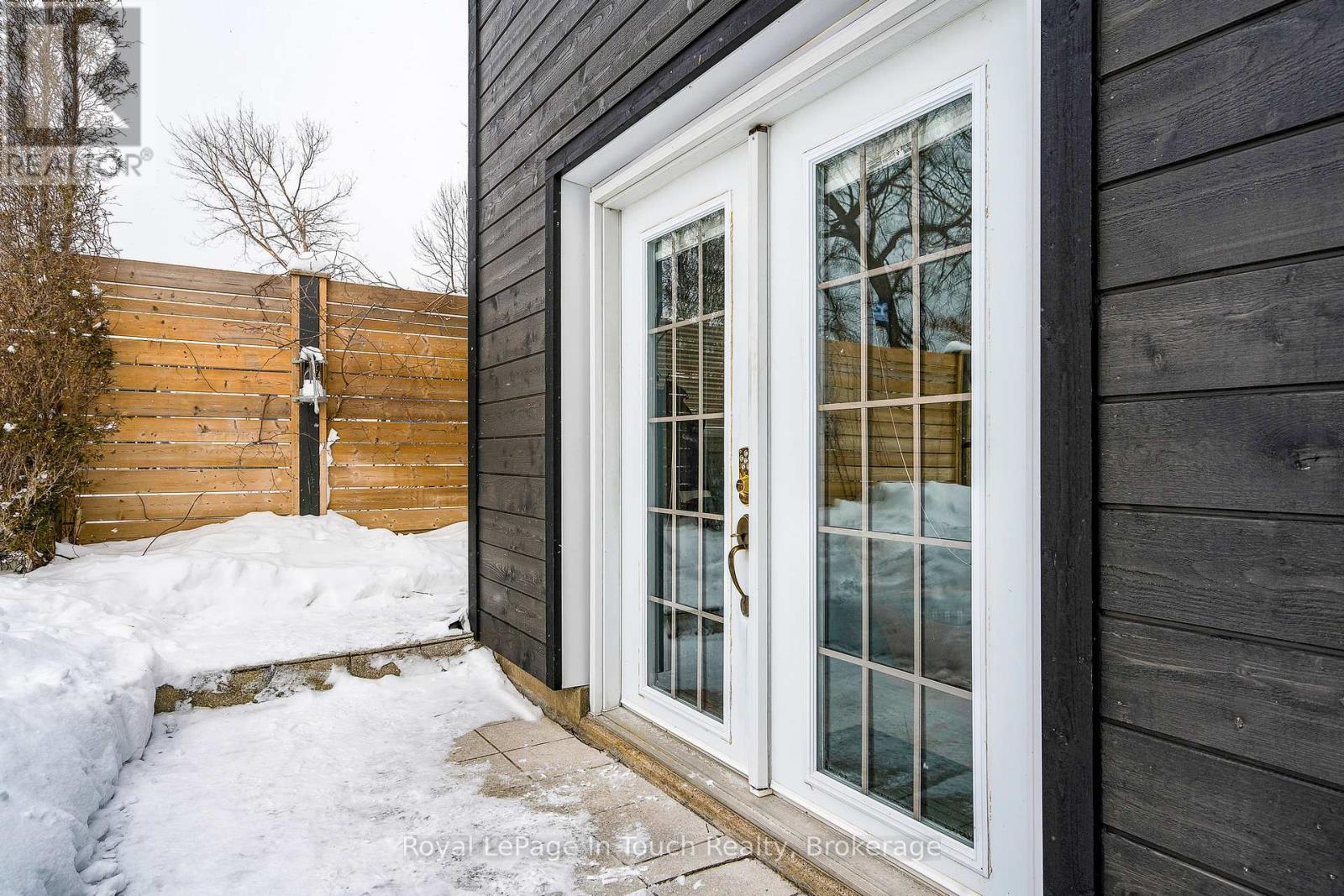 8 Tiny Beaches Road S, Tiny, Ontario  L0L 2J0 - Photo 28 - S12665604