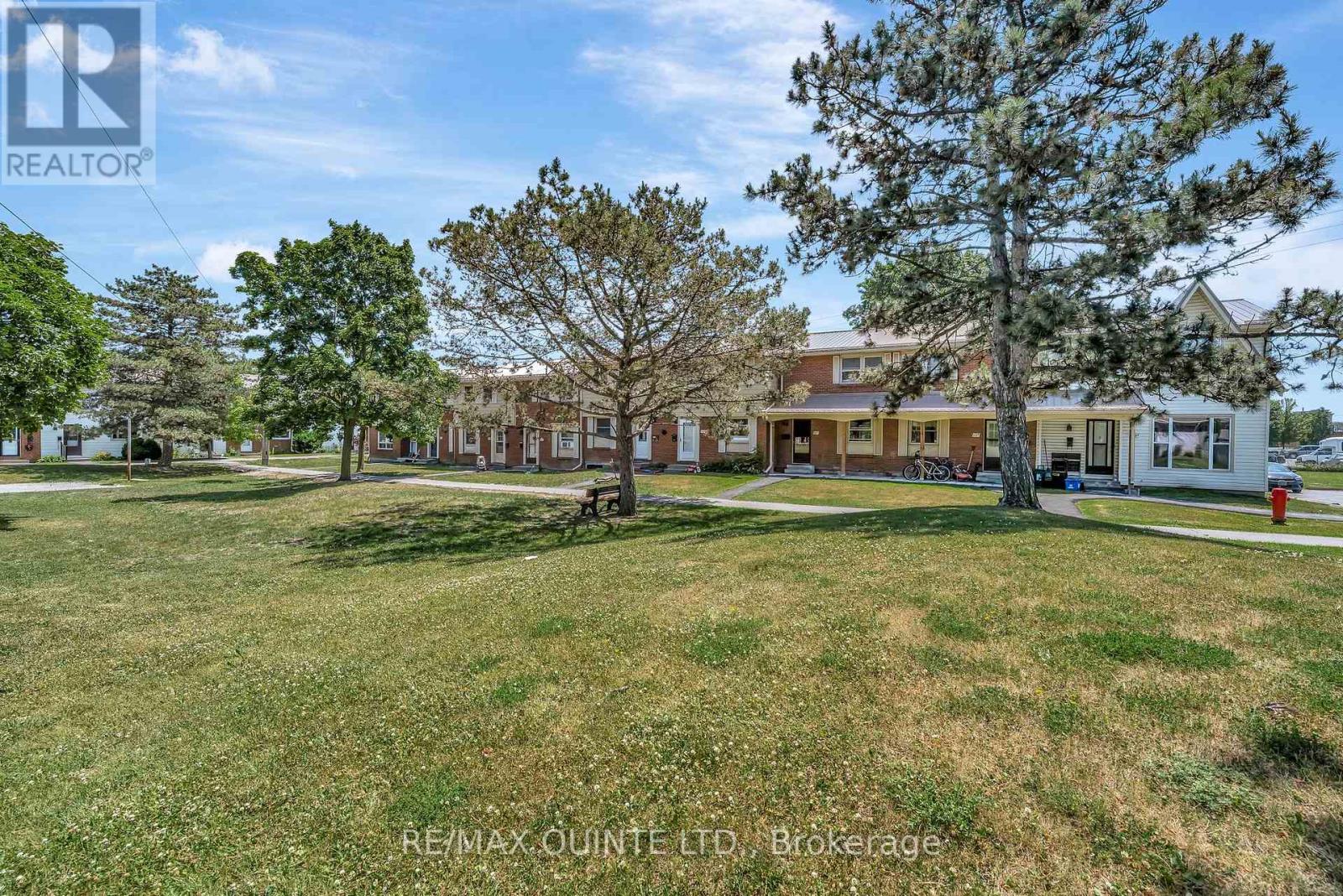 H- 203 North Park Street, Belleville, Ontario  K8P 4T9 - Photo 32 - X12665394