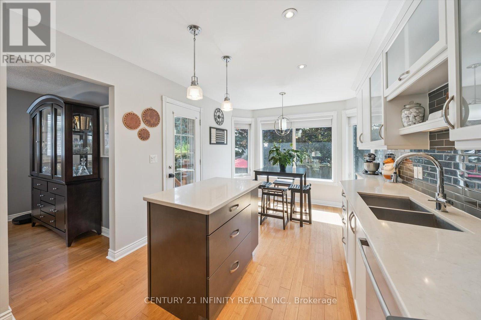 1049 Glenhare Street, Cobourg, Ontario  K9A 5B8 - Photo 15 - X12665450