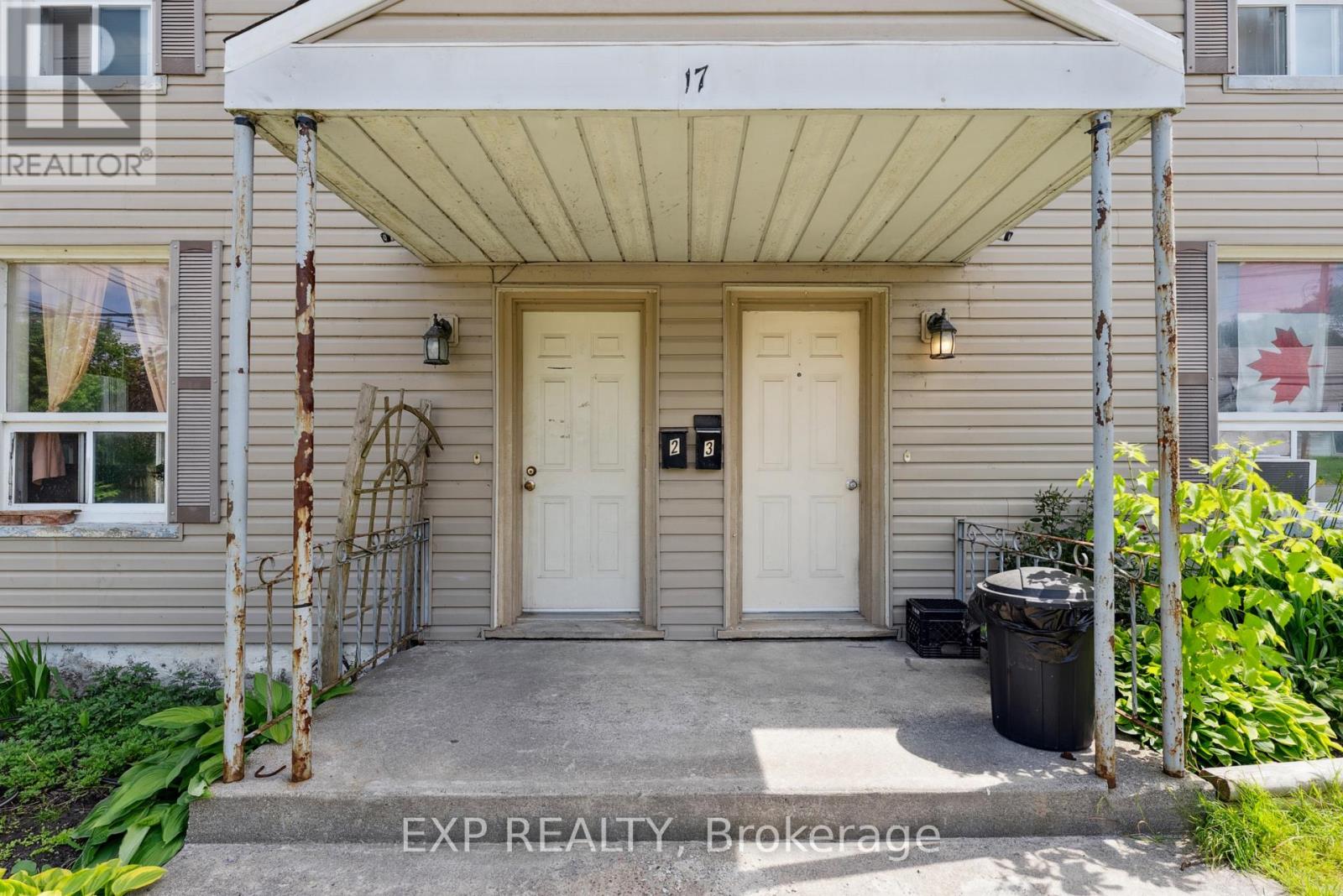 17 Spring Street, Quinte West (Trenton Ward), Ontario  K8N 2Z6 - Photo 11 - X12665556