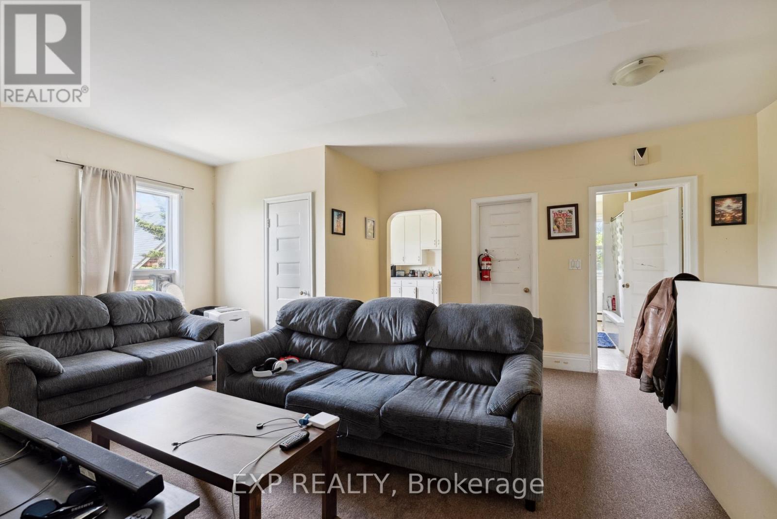 17 Spring Street, Quinte West (Trenton Ward), Ontario  K8N 2Z6 - Photo 13 - X12665556