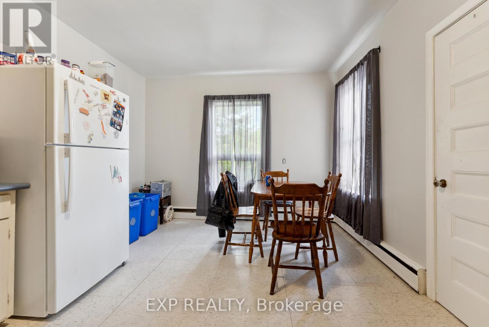 17 Spring Street, Quinte West (Trenton Ward), Ontario  K8N 2Z6 - Photo 16 - X12665556