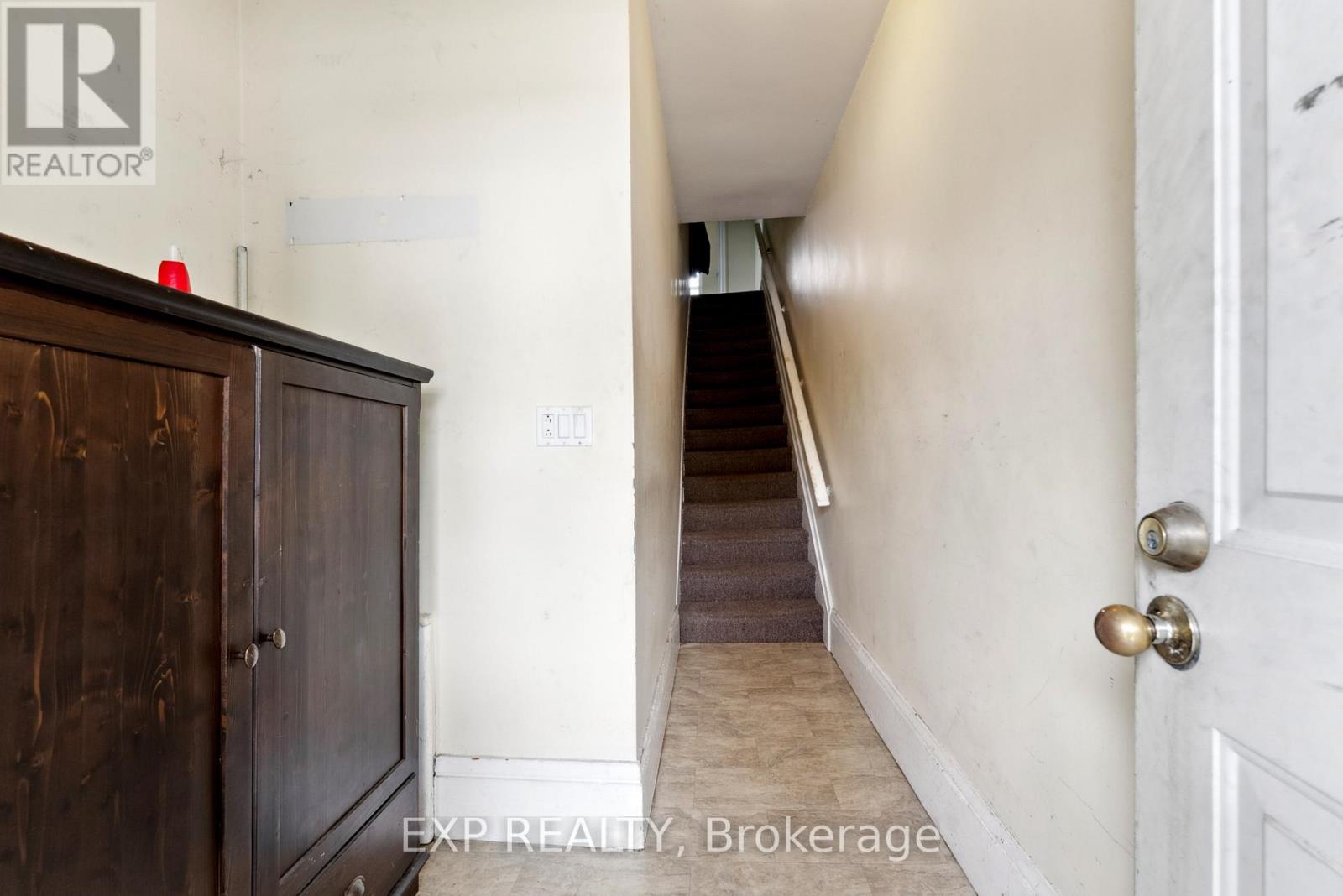 17 Spring Street, Quinte West (Trenton Ward), Ontario  K8N 2Z6 - Photo 21 - X12665556