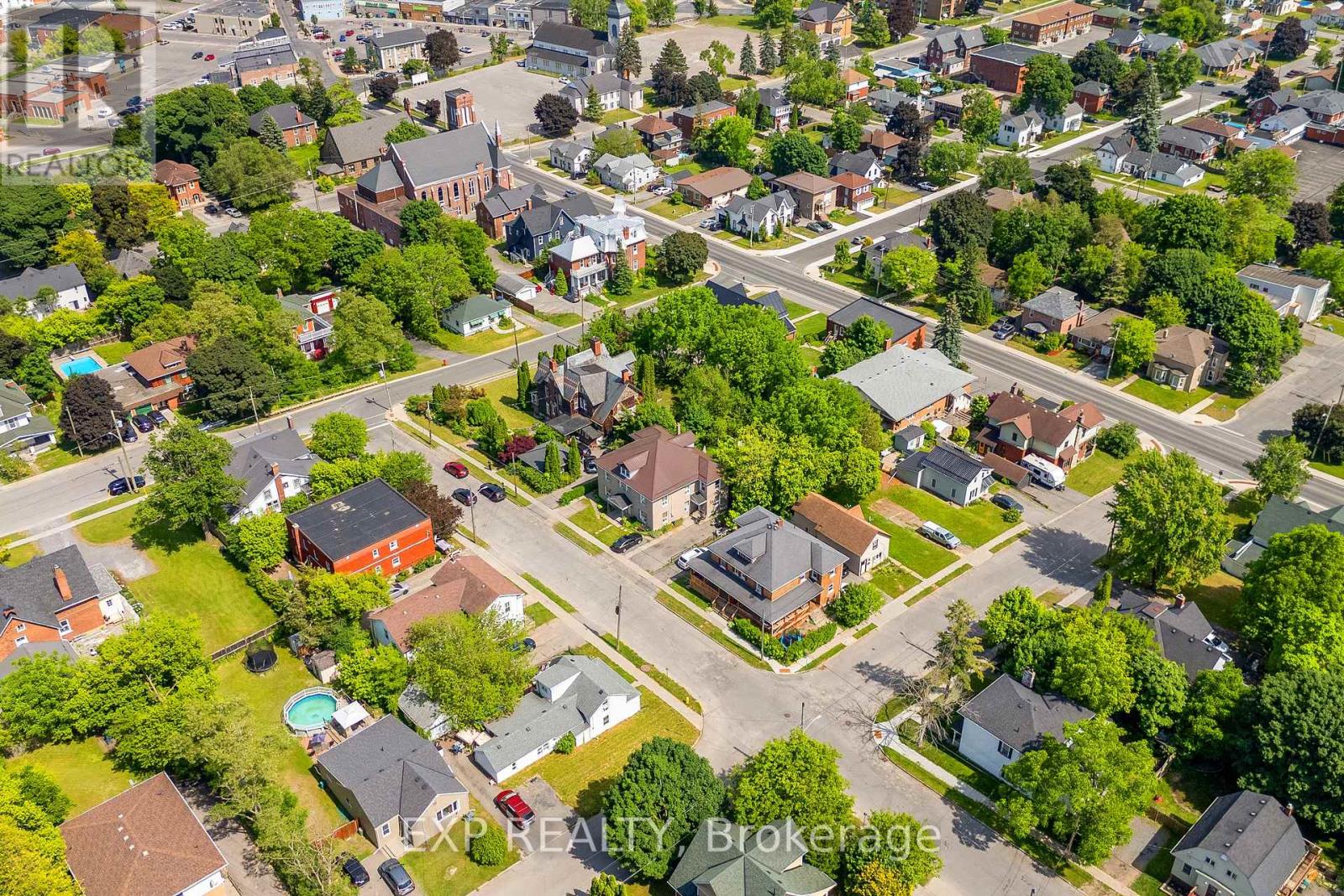 17 Spring Street, Quinte West (Trenton Ward), Ontario  K8N 2Z6 - Photo 44 - X12665556