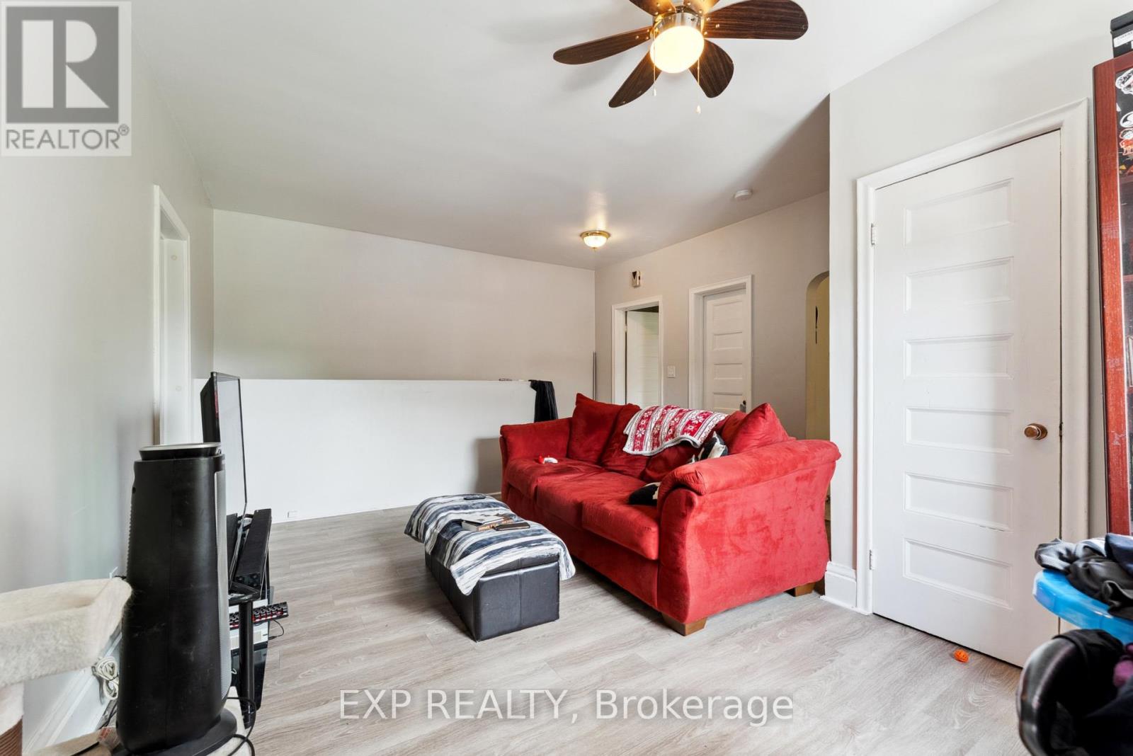 Apt 3 - 17 Spring Street, Quinte West (Trenton Ward), Ontario  K8N 2Z6 - Photo 3 - X12665562