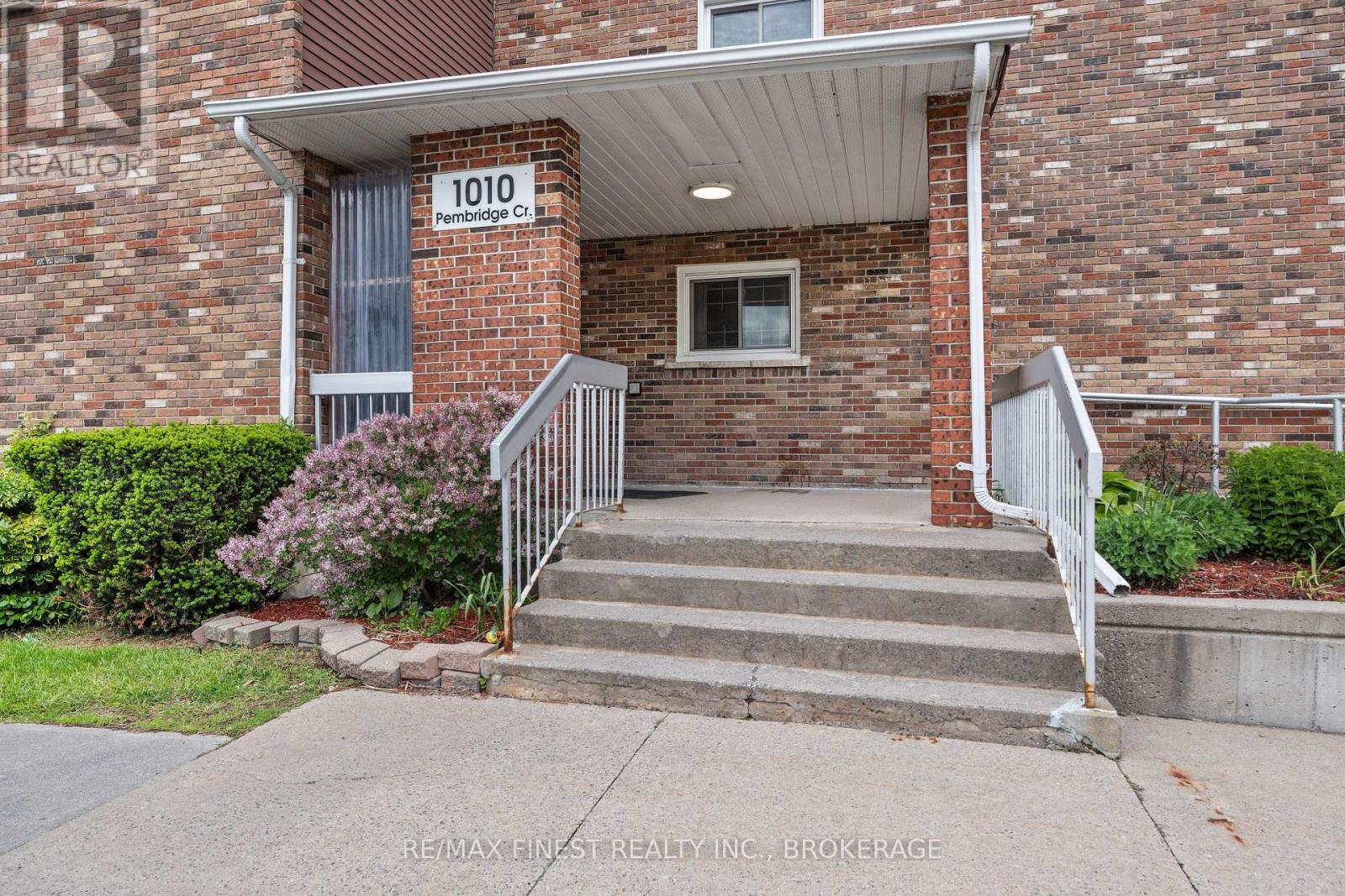 303 - 1010 Pembridge Crescent, Kingston, Ontario  K7P 1A3 - Photo 2 - X12665544