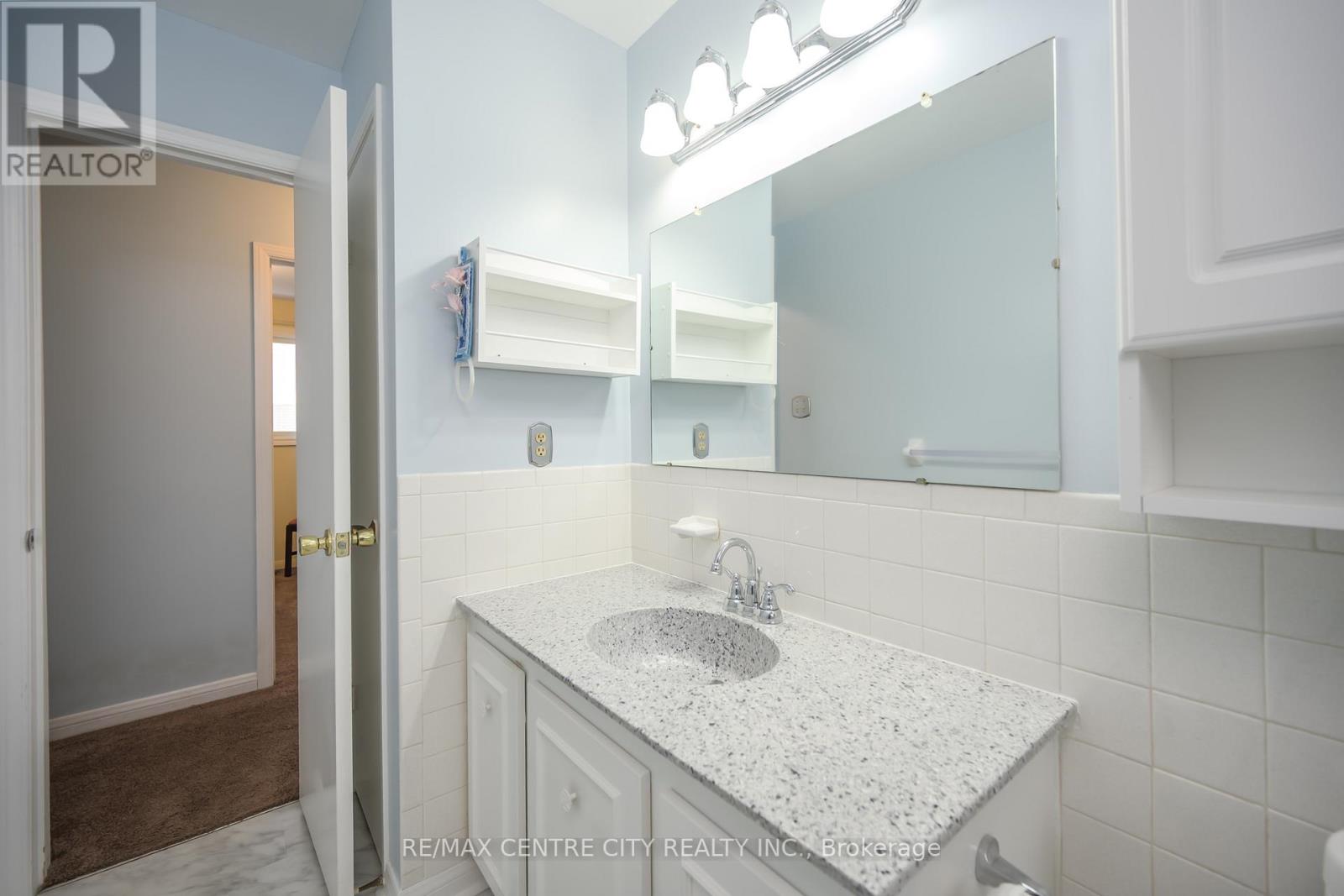 3 Kendall Court, London North (North G), Ontario  N5X 1E4 - Photo 22 - X12665364