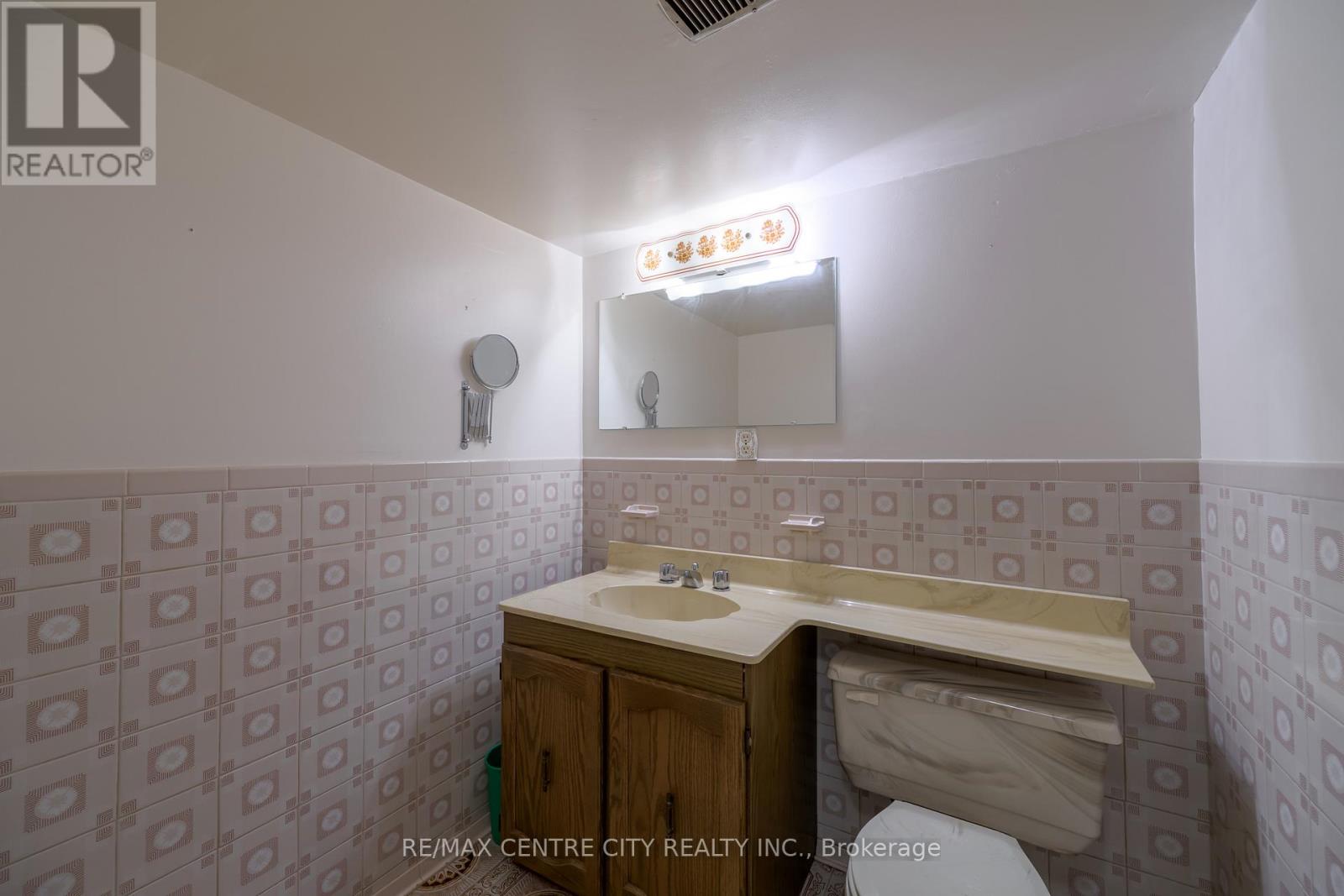 3 Kendall Court, London North (North G), Ontario  N5X 1E4 - Photo 30 - X12665364