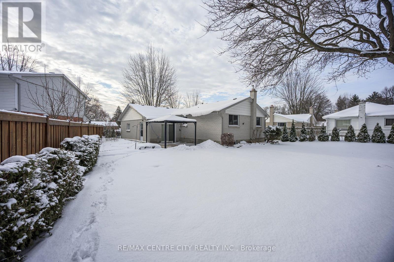 3 Kendall Court, London North (North G), Ontario  N5X 1E4 - Photo 33 - X12665364