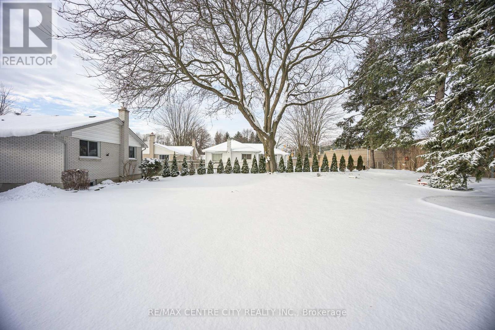 3 Kendall Court, London North (North G), Ontario  N5X 1E4 - Photo 34 - X12665364