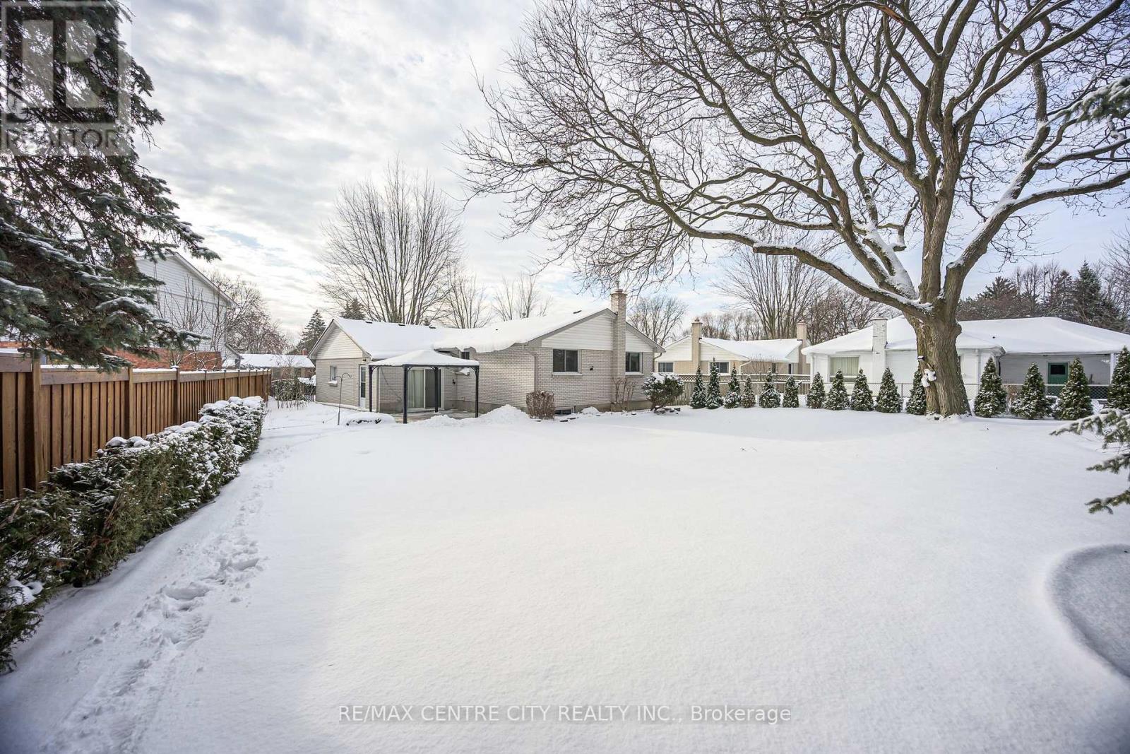 3 Kendall Court, London North (North G), Ontario  N5X 1E4 - Photo 35 - X12665364