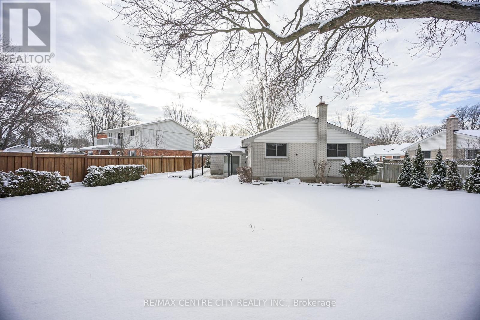 3 Kendall Court, London North (North G), Ontario  N5X 1E4 - Photo 38 - X12665364