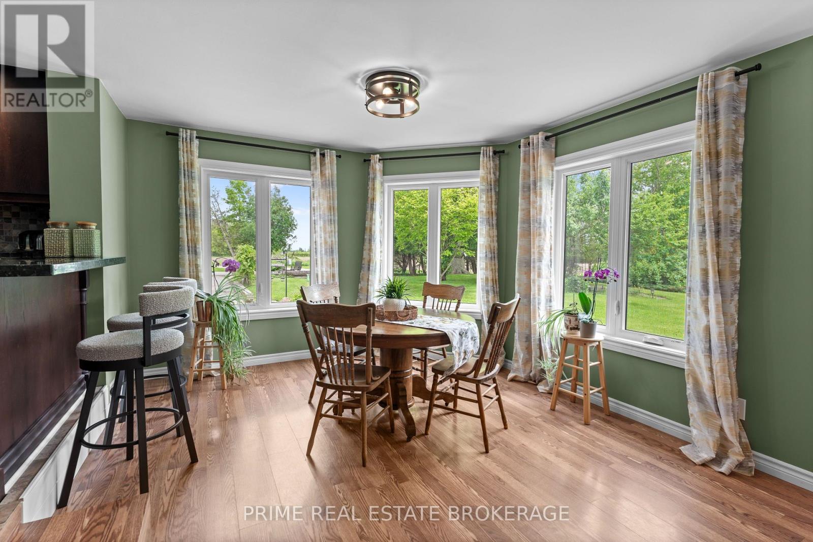 3304 Cromarty Drive, Thames Centre, Ontario  N0L 2B0 - Photo 21 - X12665552