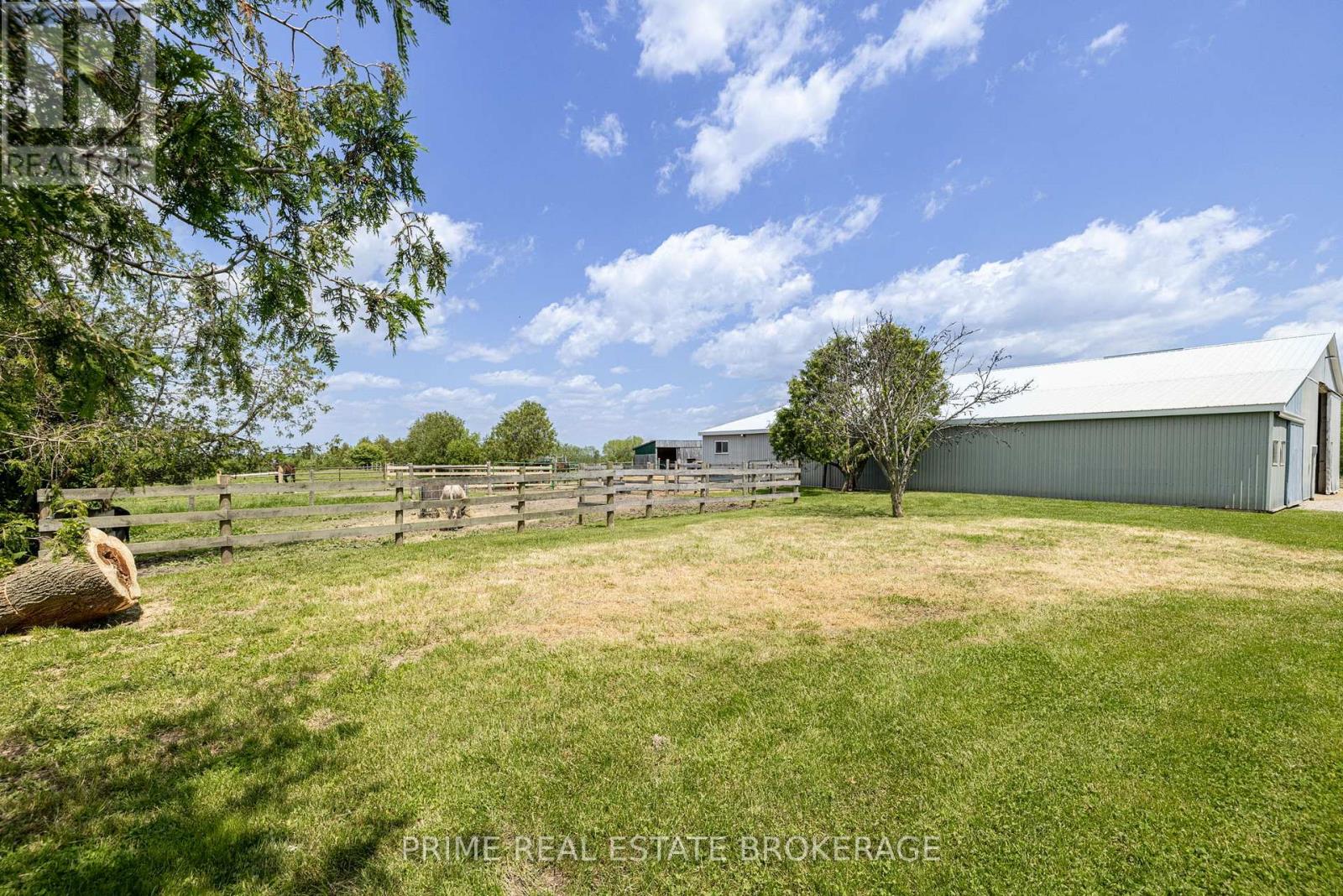 3304 Cromarty Drive, Thames Centre, Ontario  N0L 2B0 - Photo 44 - X12665552