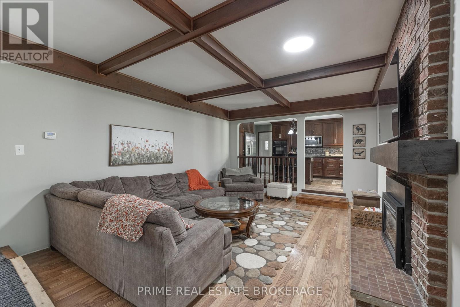 3304 Cromarty Drive, Thames Centre, Ontario  N0L 2B0 - Photo 16 - X12665554