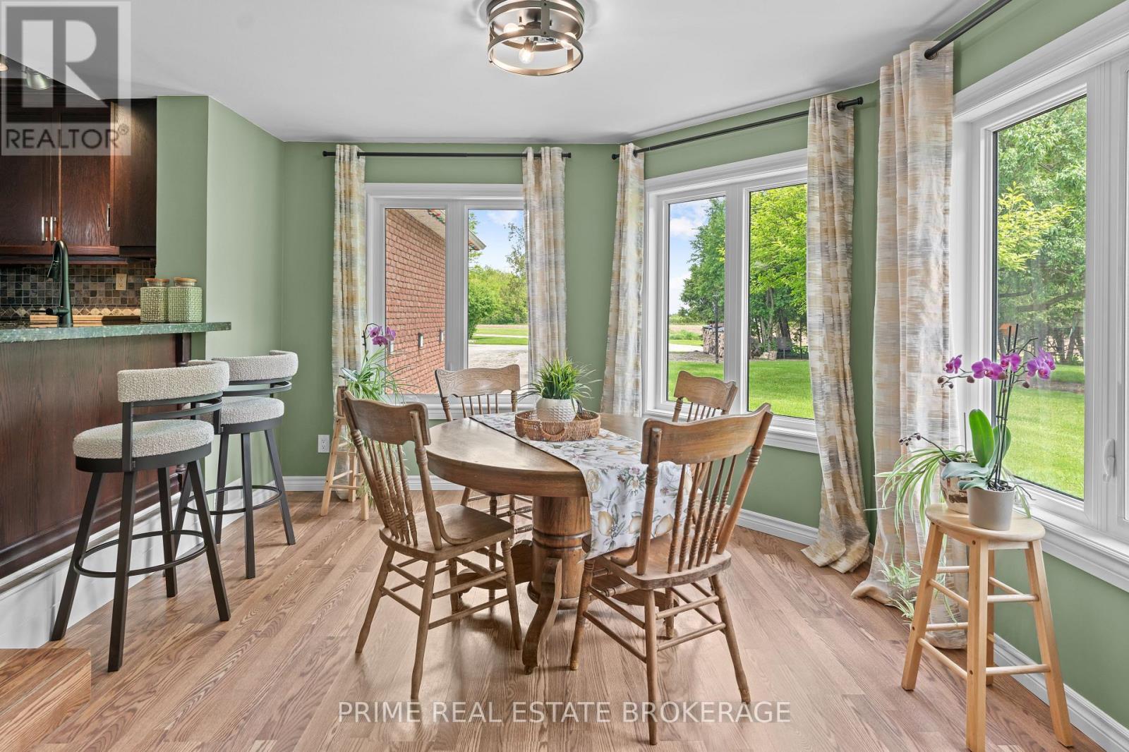 3304 Cromarty Drive, Thames Centre, Ontario  N0L 2B0 - Photo 20 - X12665554