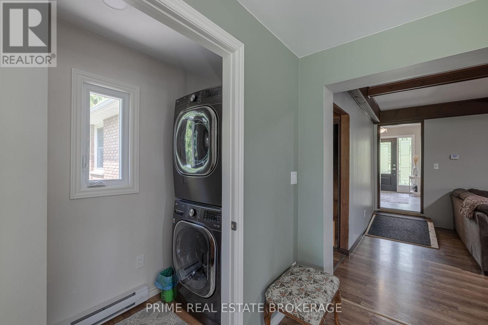 3304 Cromarty Drive, Thames Centre, Ontario  N0L 2B0 - Photo 22 - X12665554