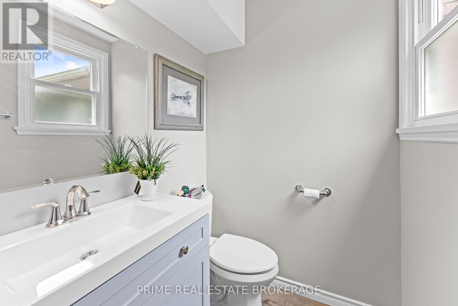 3304 Cromarty Drive, Thames Centre, Ontario  N0L 2B0 - Photo 30 - X12665554