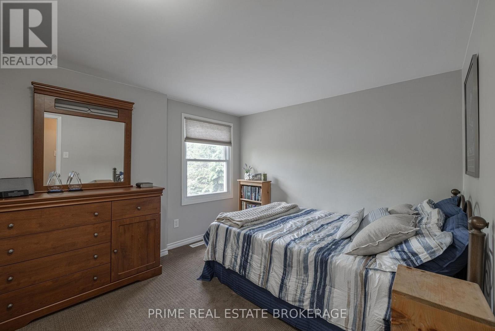 3304 Cromarty Drive, Thames Centre, Ontario  N0L 2B0 - Photo 37 - X12665554