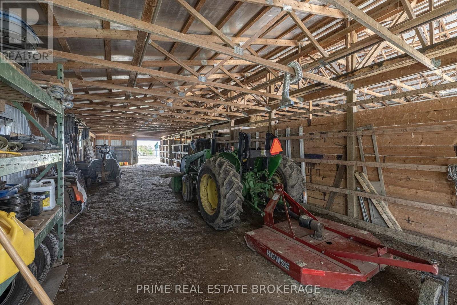 3304 Cromarty Drive, Thames Centre, Ontario  N0L 2B0 - Photo 41 - X12665554