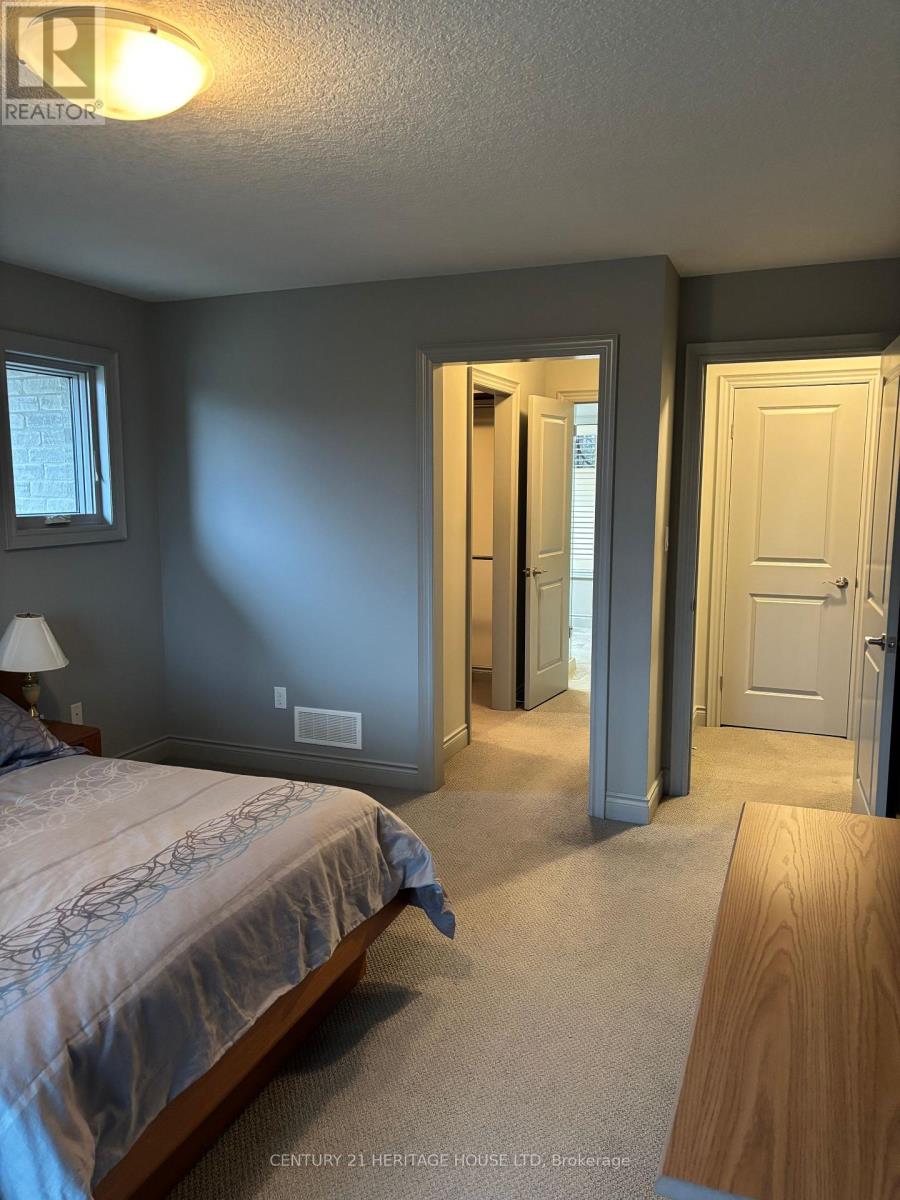 42267 Southdale Line, Central Elgin, Ontario  N5R 1B7 - Photo 11 - X12665600