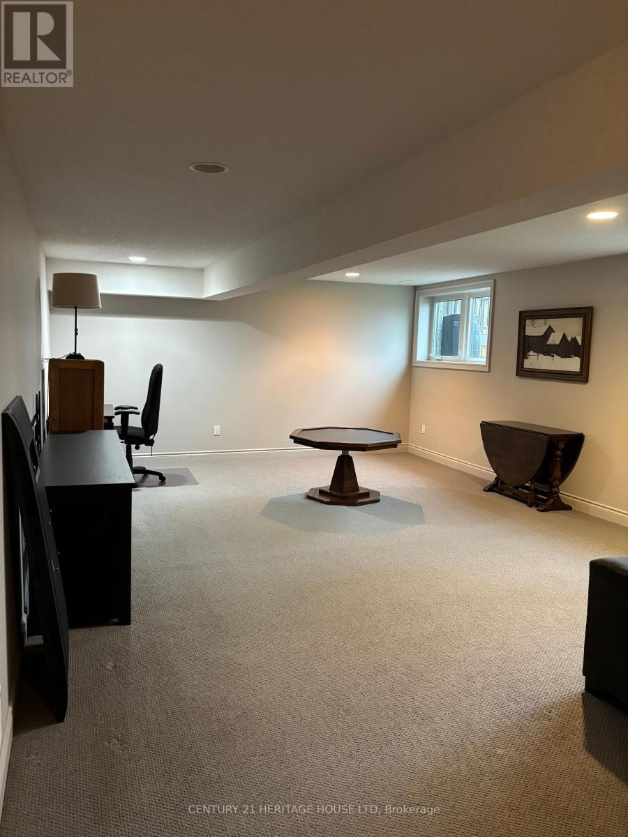 42267 Southdale Line, Central Elgin, Ontario  N5R 1B7 - Photo 17 - X12665600