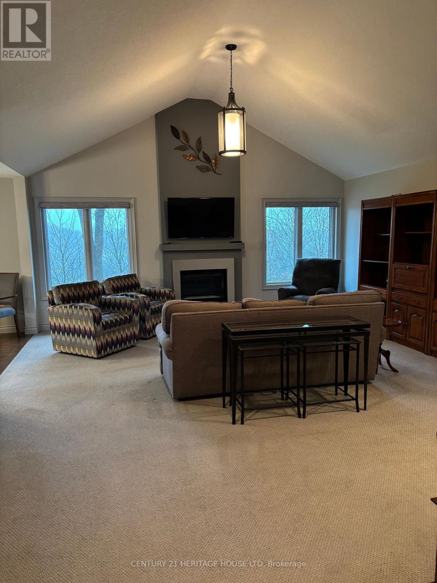 42267 Southdale Line, Central Elgin, Ontario  N5R 1B7 - Photo 2 - X12665600