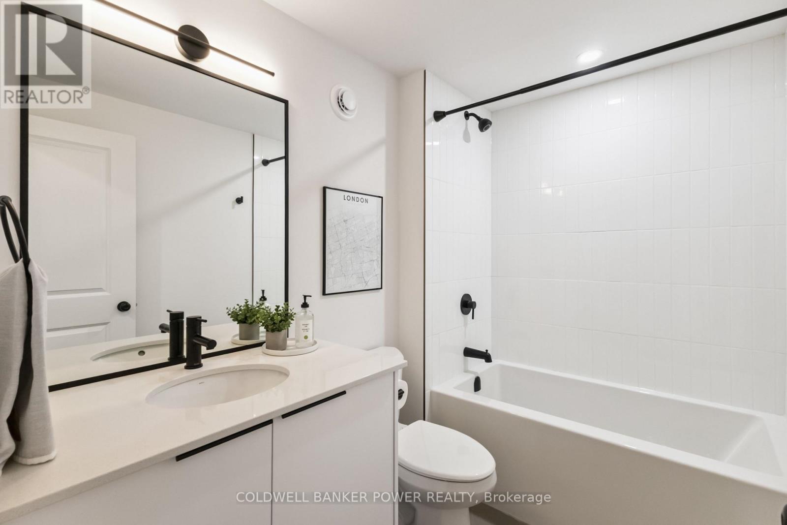 3141 Gillespie Trail, London South, Ontario  N6P 0L4 - Photo 10 - X12665638