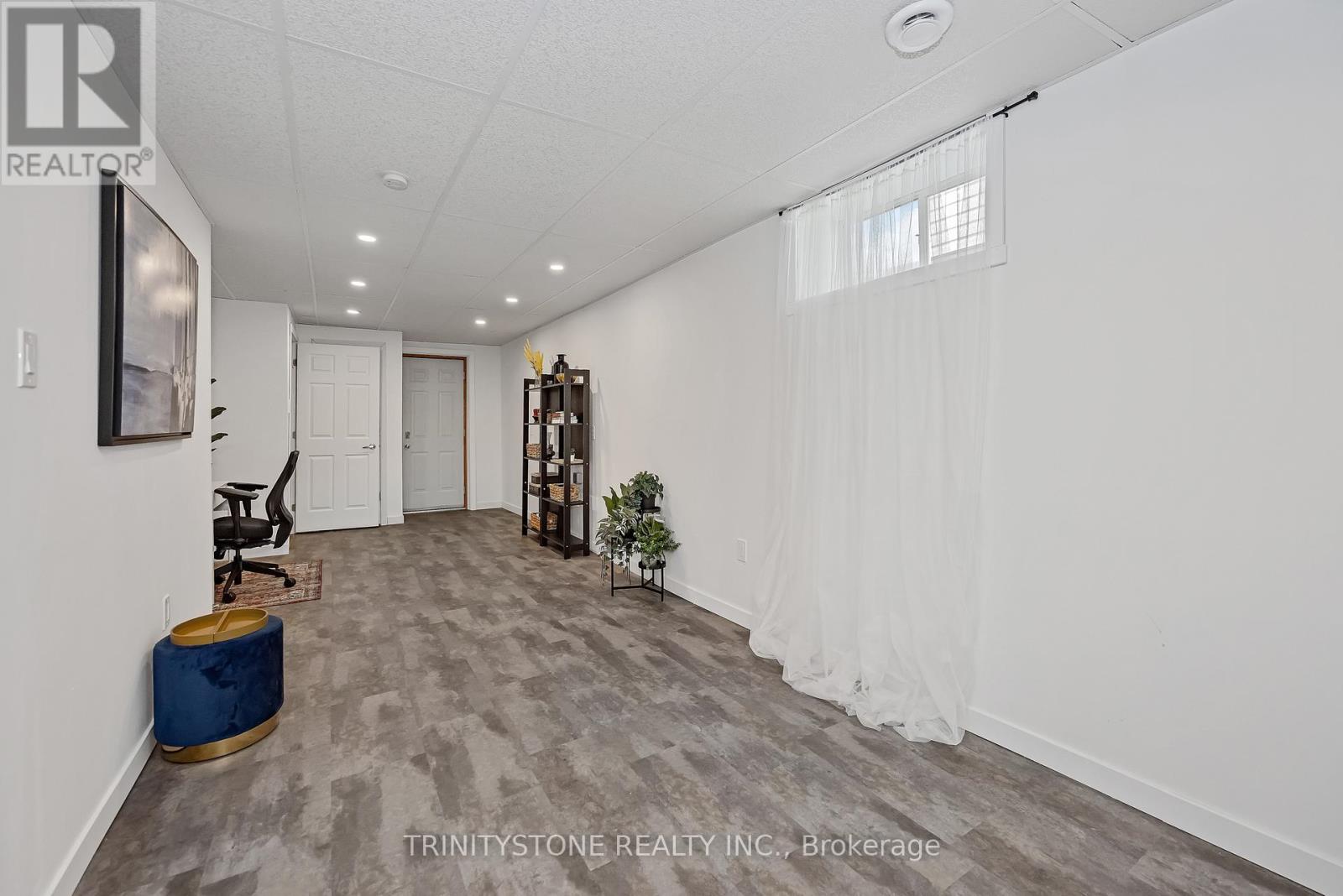 6127 Abbott Street E, Ottawa, Ontario  K2S 1V5 - Photo 37 - X12665474