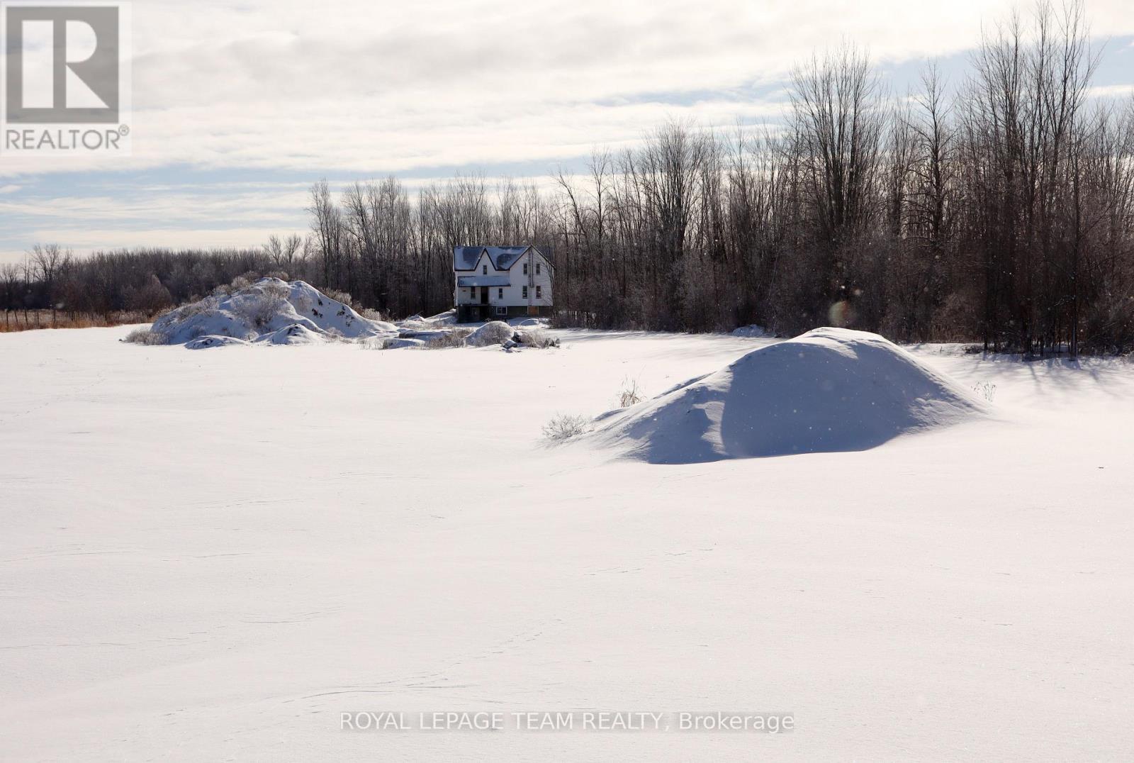13640 Grantley Road, South Dundas, Ontario K0C 1H0 - Photo 1 - X12665640