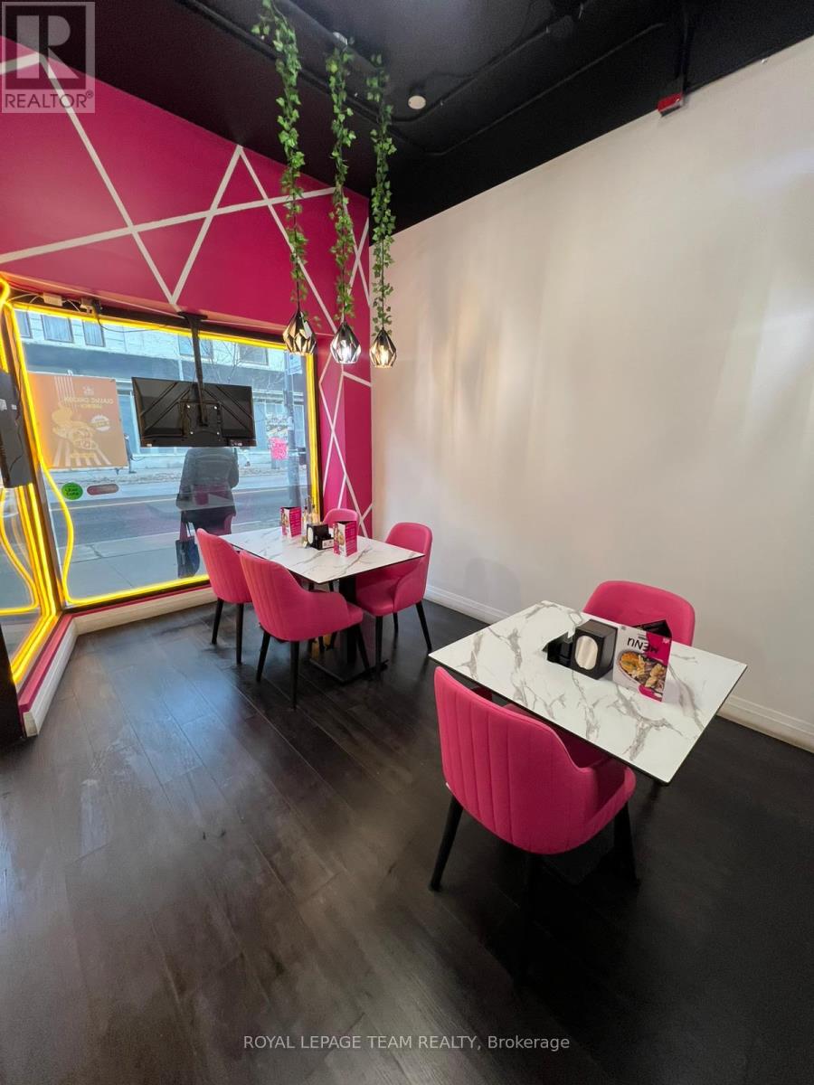 228 Bank Street, Ottawa, Ontario  K2P 1X1 - Photo 12 - X12665672