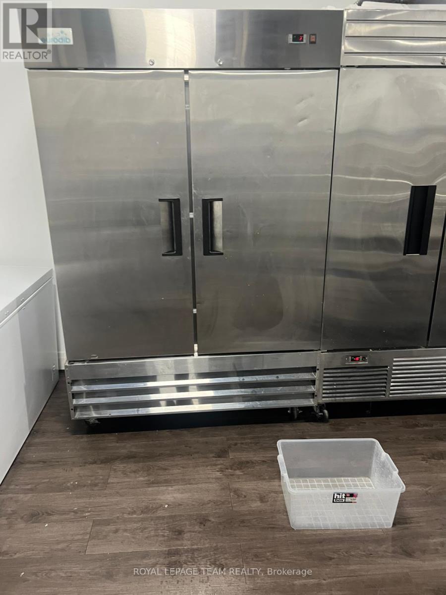 228 Bank Street, Ottawa, Ontario  K2P 1X1 - Photo 14 - X12665672