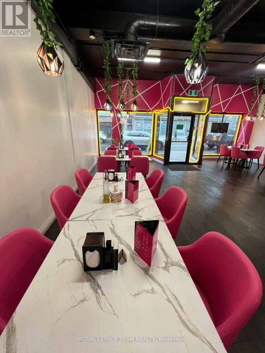 228 Bank Street, Ottawa, Ontario  K2P 1X1 - Photo 4 - X12665672