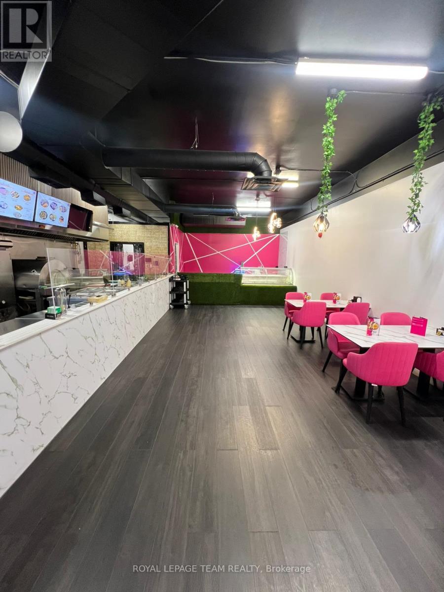 228 Bank Street, Ottawa, Ontario  K2P 1X1 - Photo 8 - X12665672