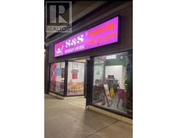 228 BANK STREET, Ottawa, Ontario