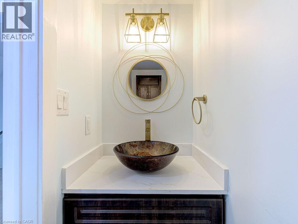 373 Ravineview Way, Oakville, Ontario  L6H 6S5 - Photo 11 - 40796013