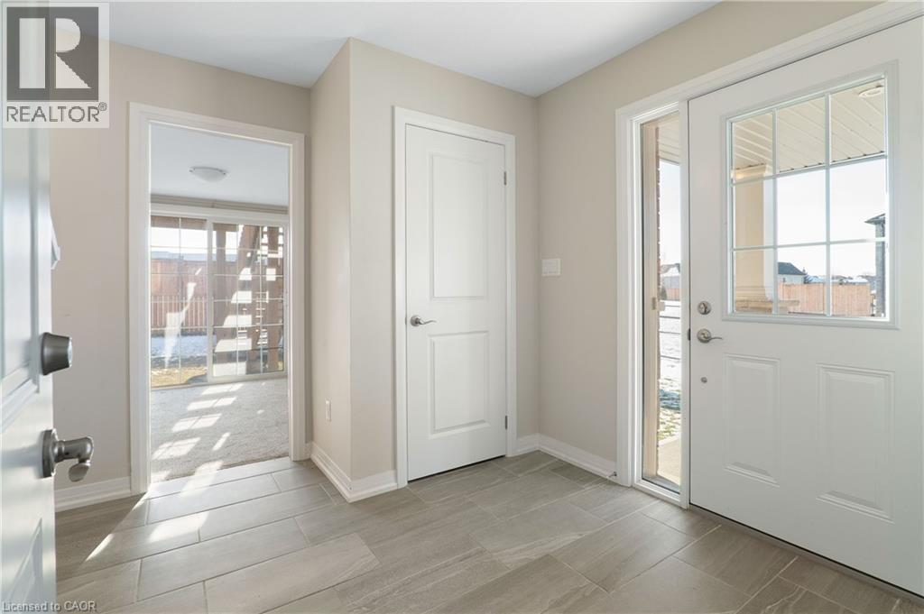 78 Monarch Woods Drive, Kitchener, Ontario  N2P 2Y8 - Photo 3 - 40791019