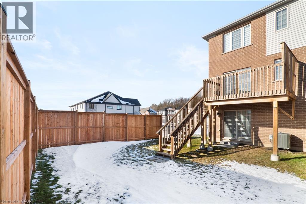 78 Monarch Woods Drive, Kitchener, Ontario  N2P 2Y8 - Photo 37 - 40791019