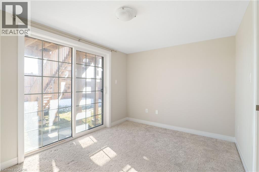 78 Monarch Woods Drive, Kitchener, Ontario  N2P 2Y8 - Photo 4 - 40791019